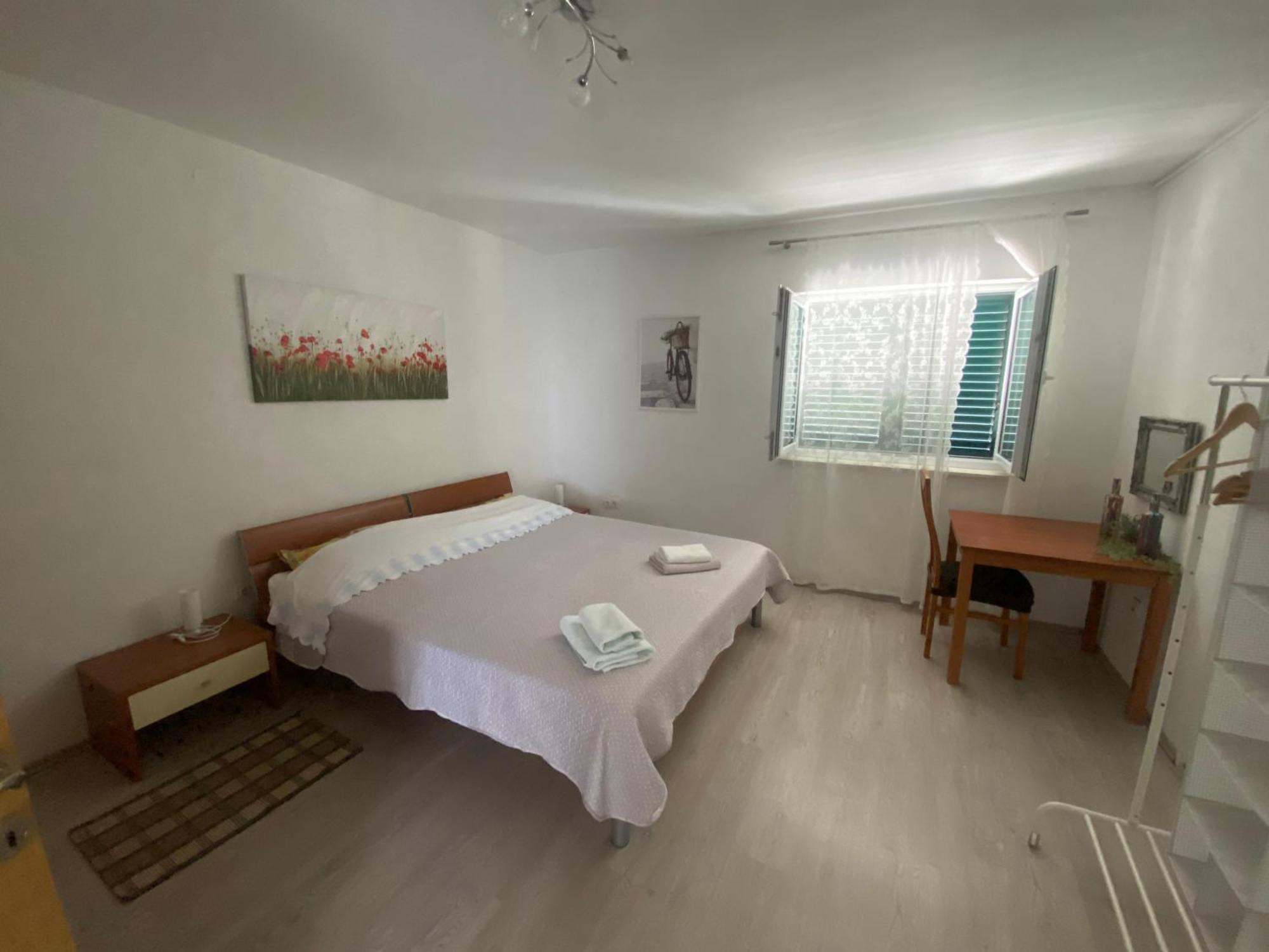 Merla Trogir Bagian luar foto