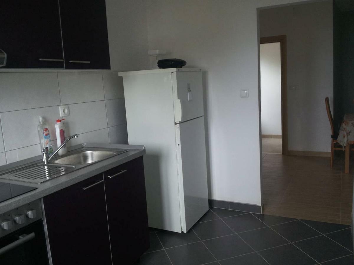 Merla Trogir Bagian luar foto