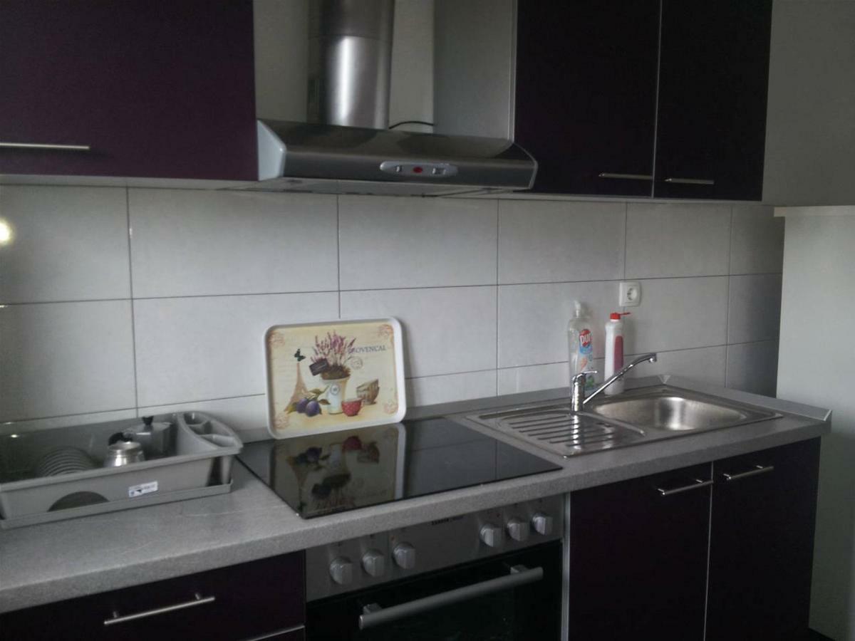 Merla Trogir Bagian luar foto